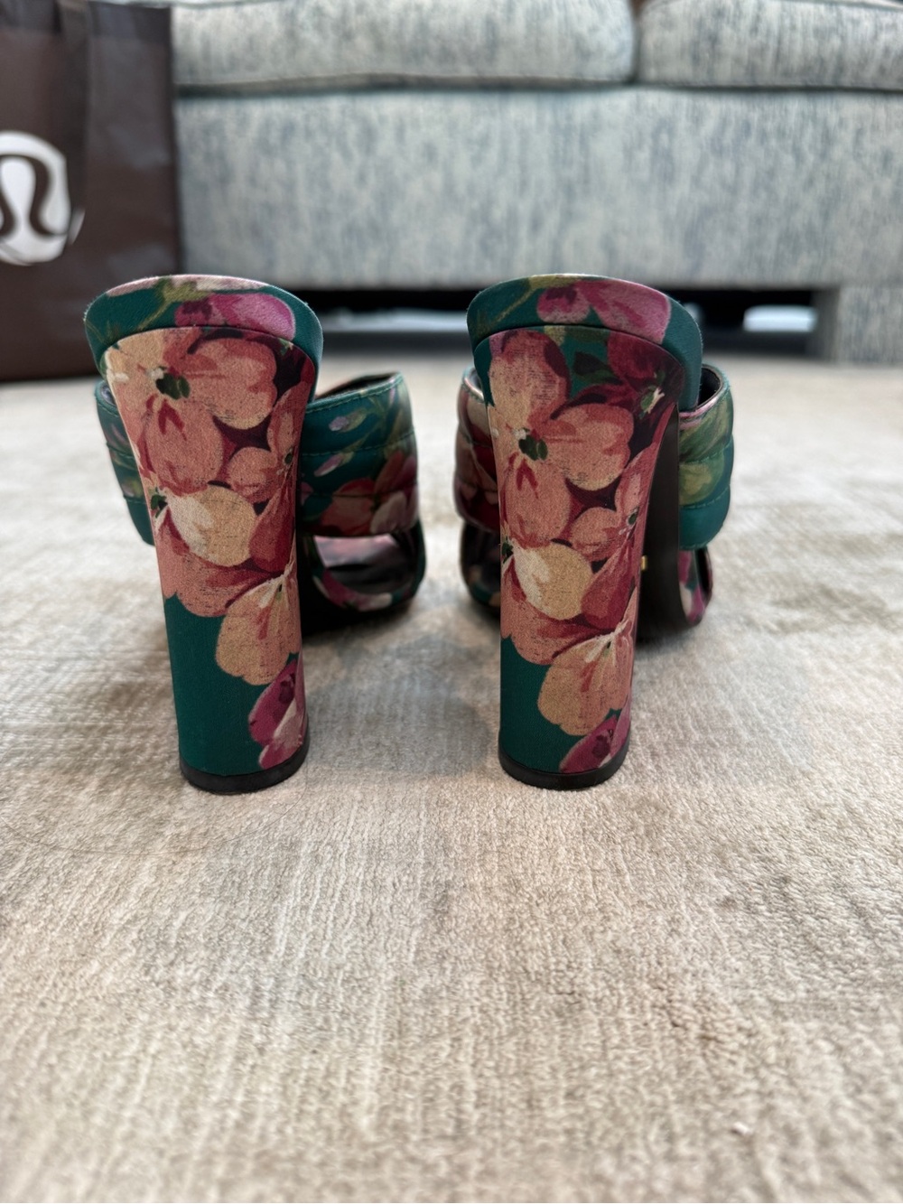 Gucci green floral satin crossover mules - Picture 3 of 4